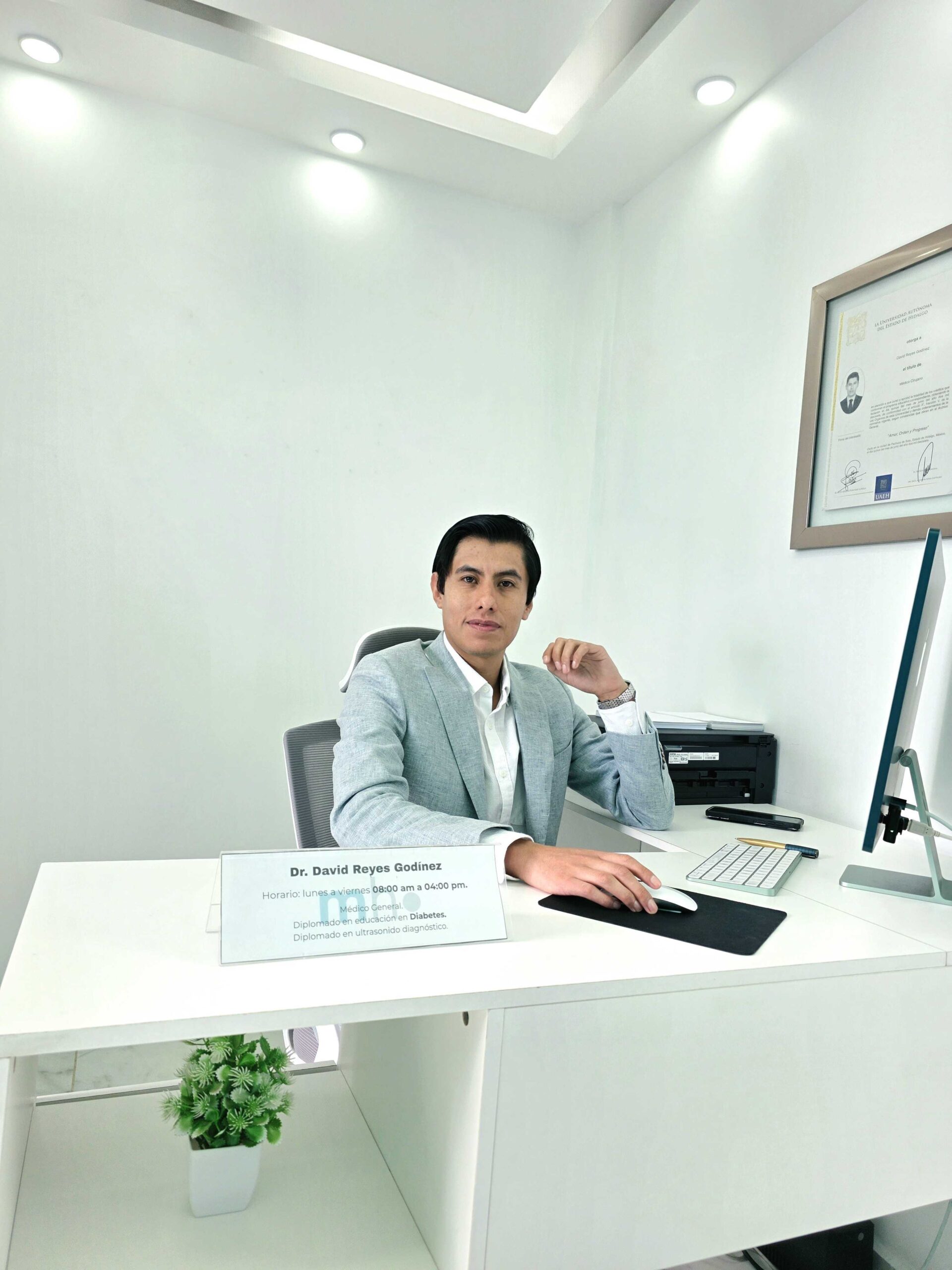 Dr. David Reyes Godínez - Atención Médica
